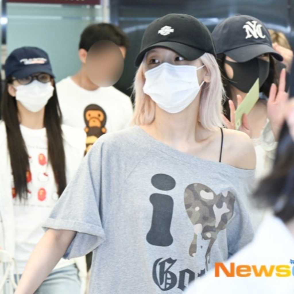 【PHOTO】ITZY、ワールドツアーの日本公演を終えて韓国に到着