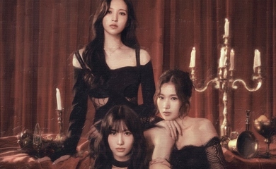 TWICE 硬かっ × GiGO だきつきポシェット ミナ サナ モモ MISAMO 