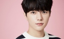 「おかえり」INFINITE エルは猫系男子！？“段ボールに入ったり、ミルクを口につけたり…”