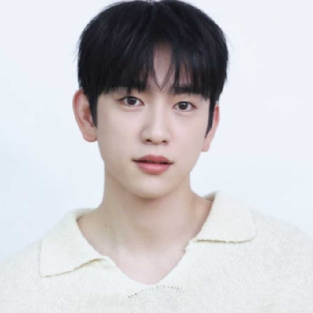 GOT7 ジニョン、誕生日を迎え…国際援助団体NGOに約1000万円を寄付