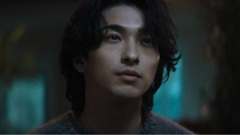 横浜流星が“沼男”に…日本版「わかっていても」場面写真を新たに公開