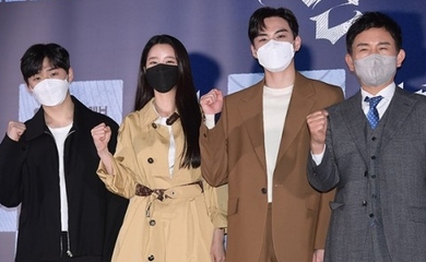 【PHOTO】Berry Good チョヒョン＆イ・ダウィットら、映画「催眠」記者懇談会に出席