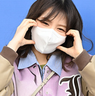 【PHOTO】Red Velvet ウェンディ＆Kisum、ラジオ出演のため放送局へ…キュートなハートポーズ（動画あり）