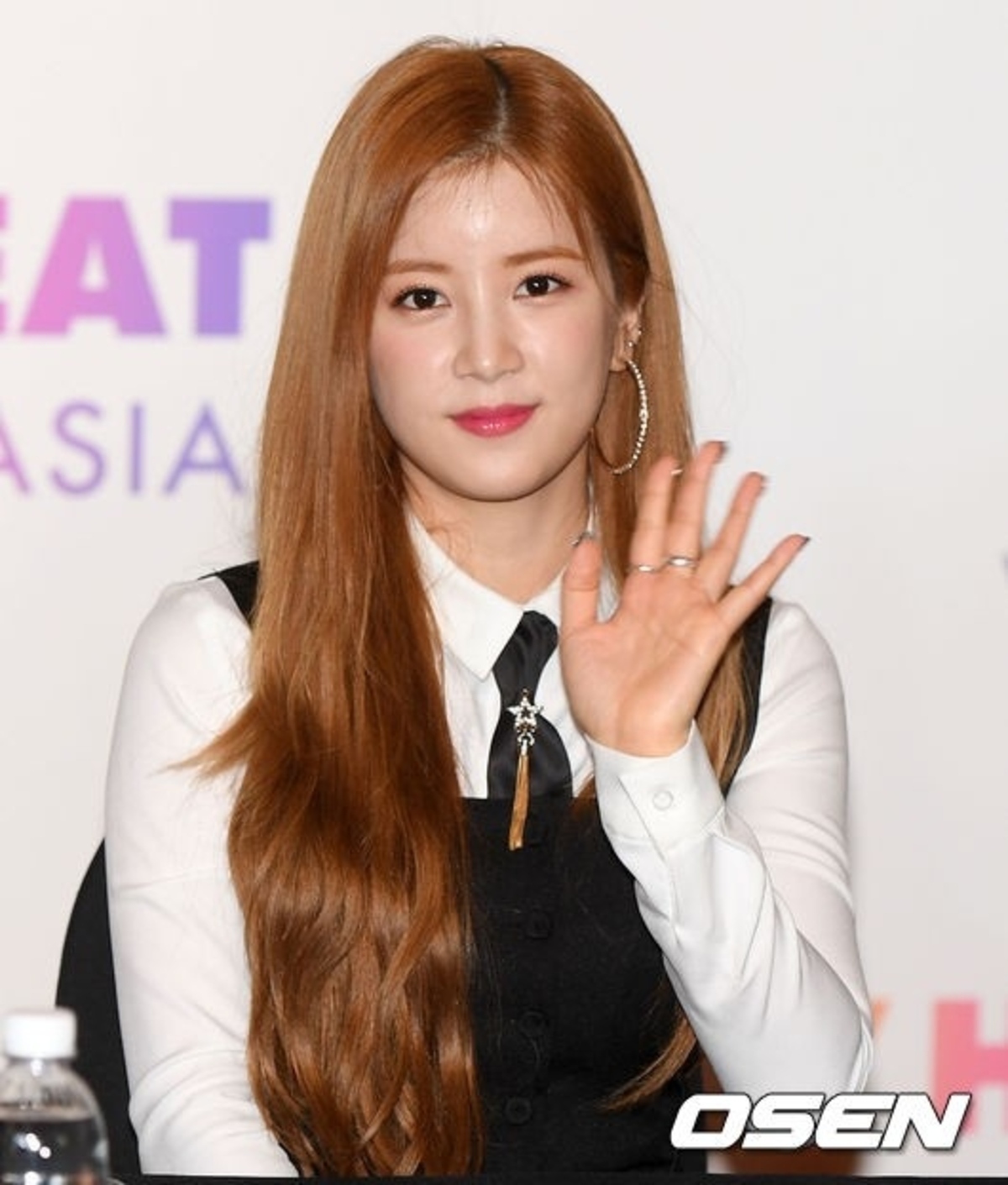 Apink パク チョロン 幼なじみから脅迫の被害に 芸能界引退を要求も 精神的な苦痛訴え Kstyle