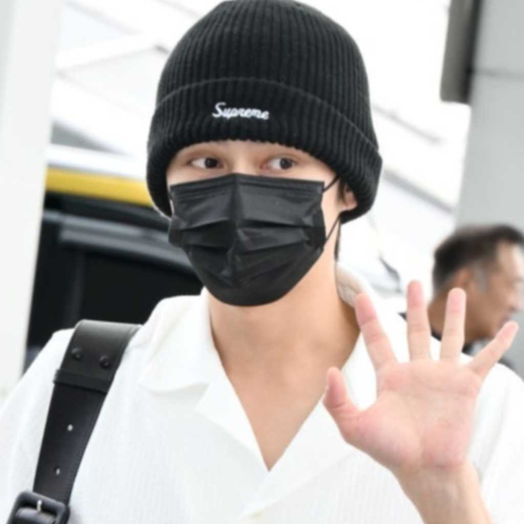 【PHOTO】SEVENTEEN ジュン、海外スケジュールのためイタリアへ出国