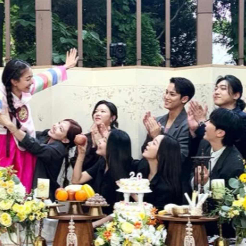 SEVENTEENからGOT7まで…TWICE ジヒョ、JYP入社20周年記念パーティーに豪華集結！