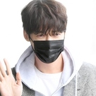 【PHOTO】チェ・ジニョク、ファンミーティングのため日本へ出国…抜群のスタイル(動画あり)