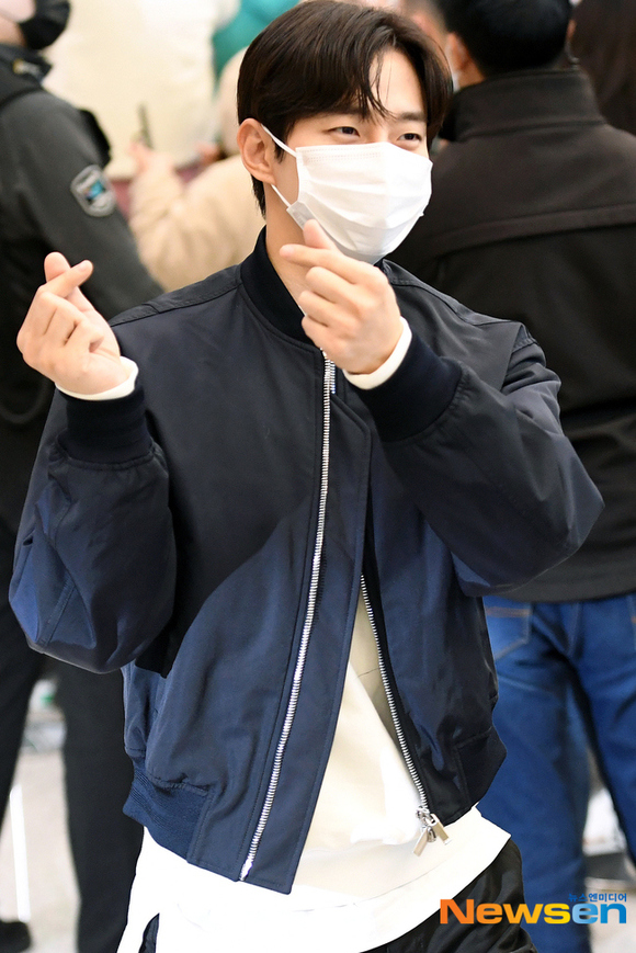 PHOTO】2PM ジュノ「2022 Asia Artist Awards」を終えて韓国へ帰国 