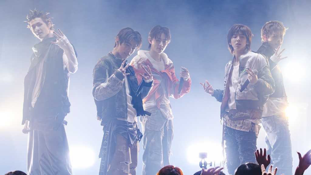 CORTIS、先輩BTSと同じ場所で日本初ショーケースを開催「スタジアムを埋め尽くすアーティストになりたい」