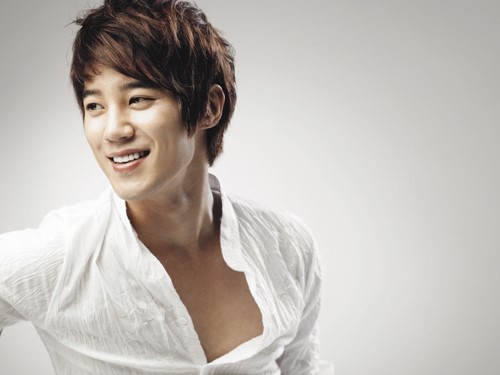 超新星 ソンモ 入隊日が確定 28日軍隊へ Kstyle