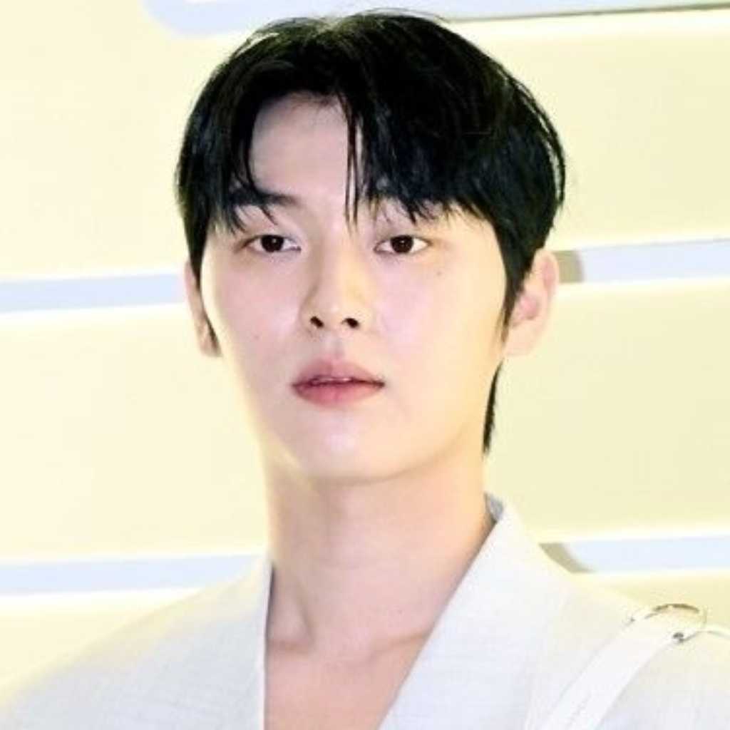 “始球式で子ども相手に速球”チェ・ヒョヌク、直筆の謝罪文を提出…事務所もコメント