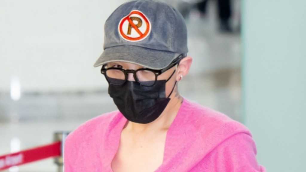 【PHOTO】G-DRAGON、ワールドツアーの東京ドーム公演を終えて韓国に到着