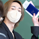 【PHOTO】SHINee オンユ、日本ソロコンサートのため出国（動画あり）