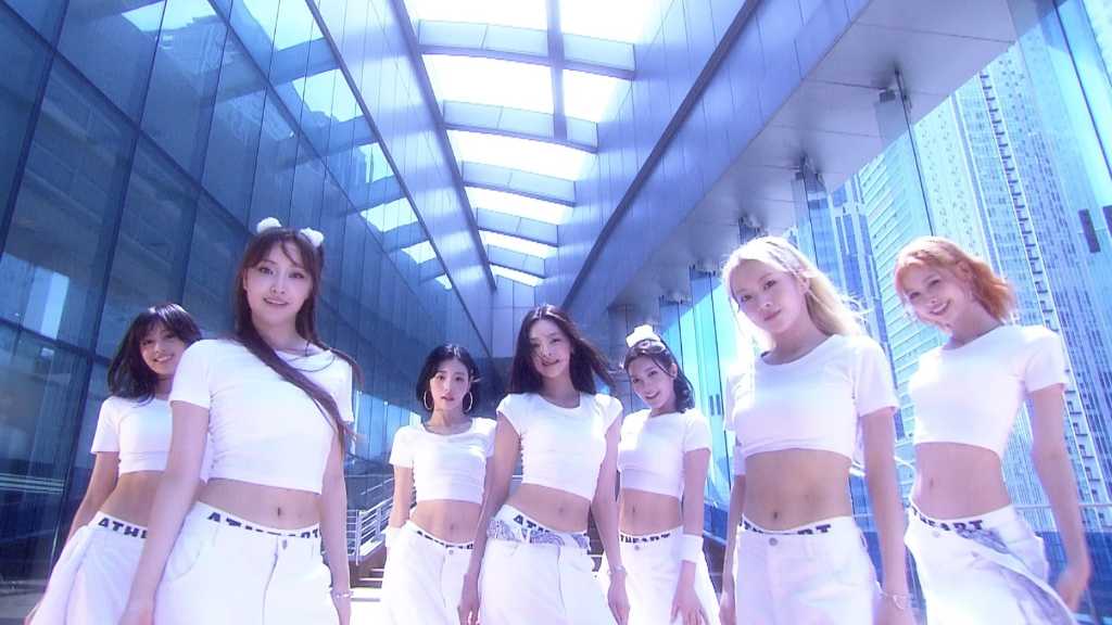 AtHeart、新曲「3!4!」MV公開…Roo’Raのヒット曲を再解釈・Y2Kスタイルに注目