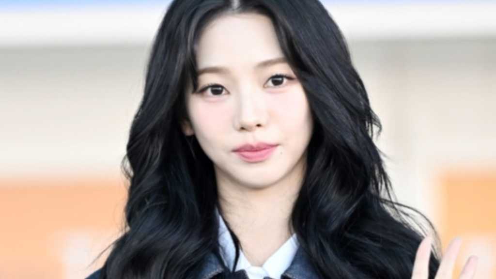 【PHOTO】aespaのKARINA、ファッションウィークに出席するためイタリアへ出国(動画あり)