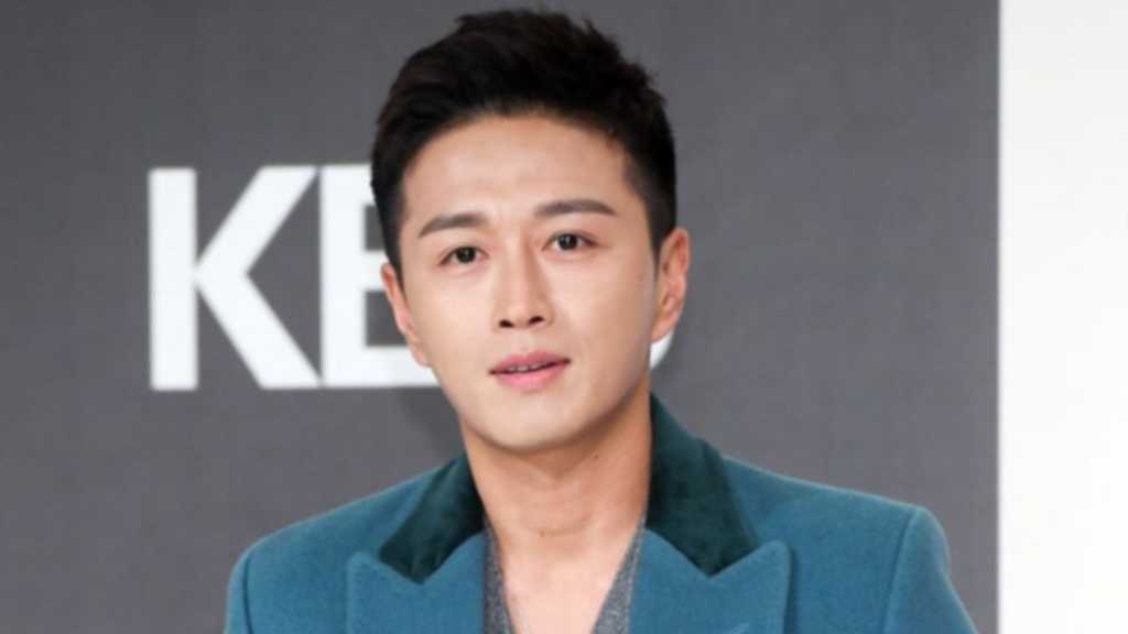 “バラエティ番組卒業”チン・テヒョン、意味深なSNS投稿に関心集まる