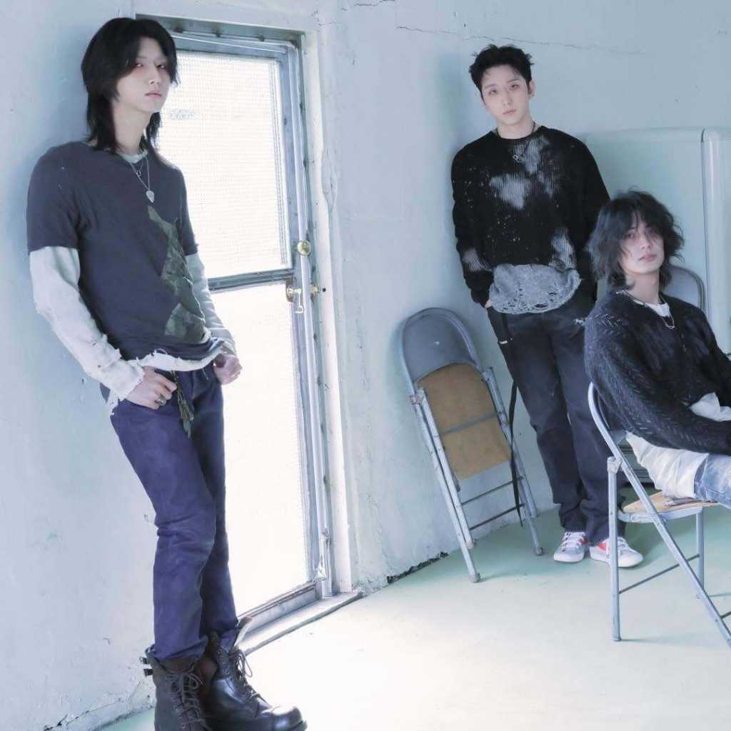 Xdinary Heroes ゴニル、突然の脱退発表…JYPとの契約も解除(公式)