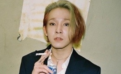 South Club ナム テヒョン 片手にはタバコも Sns写真に視線集中 Kstyle