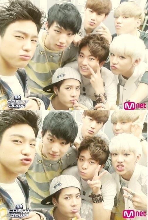 Got7 爽やかなセルフショットを公開 やんちゃな表情 ポーズに視線集中 Kstyle