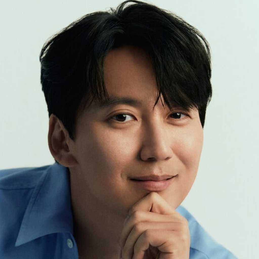 キム・ナムギル、自立を準備する青年創作家10人とグループ展を開催