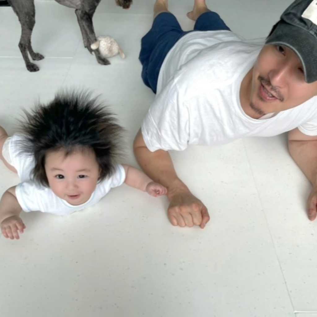 シム・ヒョンタクの息子ハルくん、まるで漫画の主人公！？可愛らしい爆毛が再び話題に