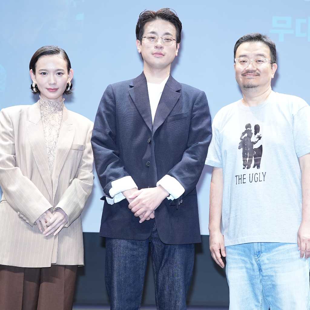 ヨン・サンホ監督&パク・ジョンミンが来日!映画「顔 -かお-」特別試写会に登場…サプライズゲスト&プレゼントに感激