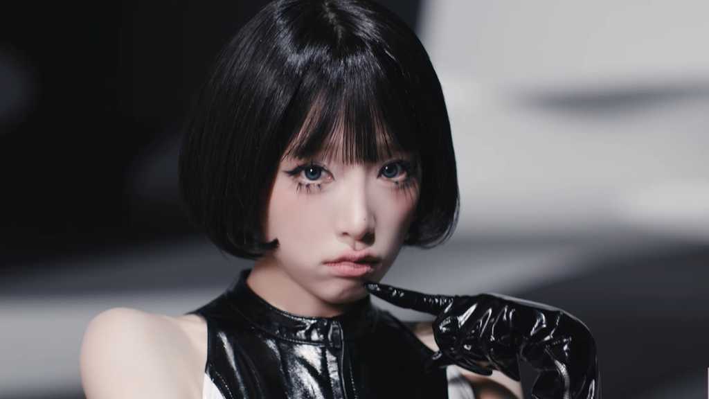 IZ*ONE出身チェ・イェナ、タイトル曲「キャッチ キャッチ」MV公開…個性あふれるコンセプトに注目