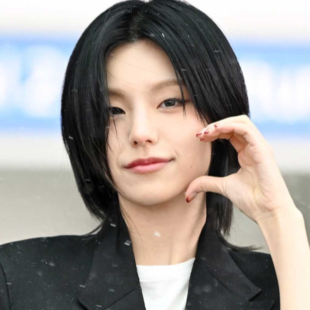 【PHOTO】ITZY イェジ、ファッションショーのためフランスへ出国（動画あり）