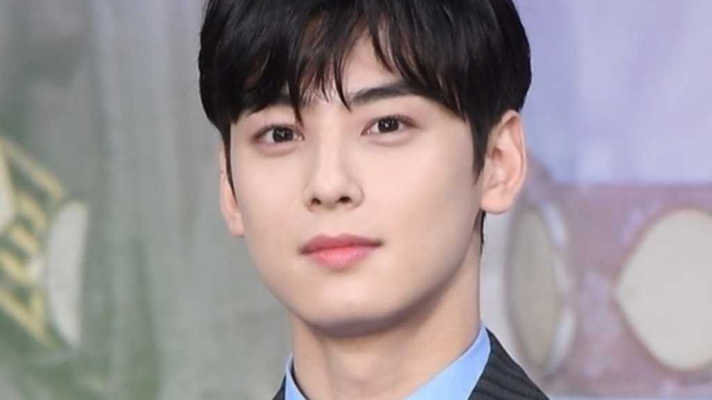 ASTRO チャウヌ、坊主頭の自分を見て驚き？入隊にメンバーから心配の声も