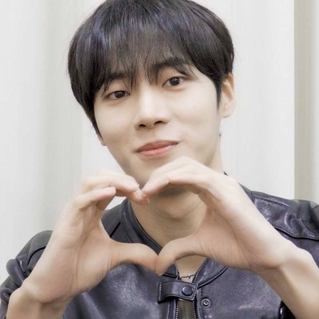 【Kstyle14周年】チュ・ヨンウさんからお祝いメッセージをいただきました!