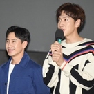 【PHOTO】シン・ハギュン＆イ・グァンス、映画「僕の特別な兄弟」舞台挨拶に出席