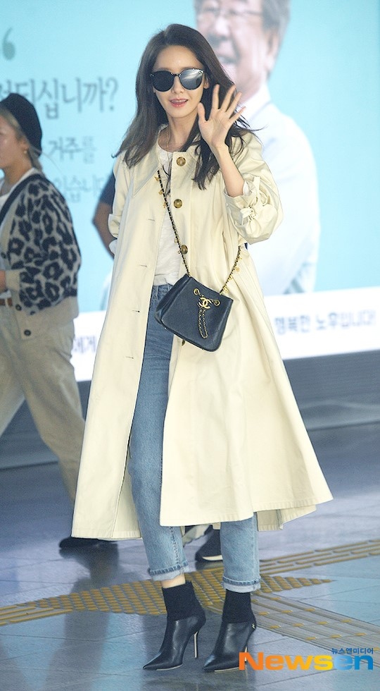 Photo 少女時代 ユナ チョ ジョンソク 第24回釜山国際映画祭 出席のため釜山へ Kstyle