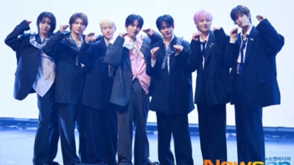 【PHOTO】NAZE、デビュー活動終了記念報告会を開催