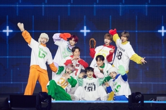 SMTOWN LIVE」に98人のアーティストが集結！超豪華コラボから