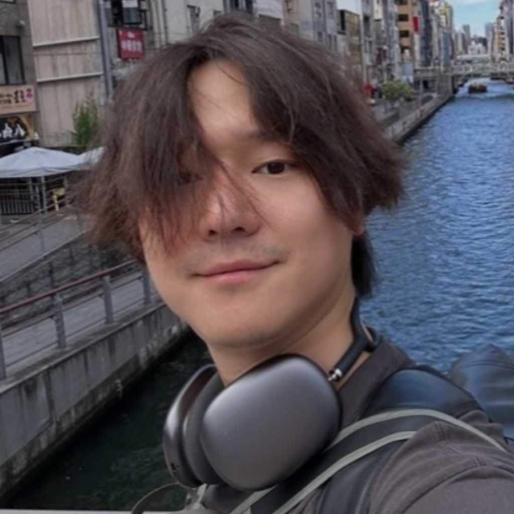 コ・ギョンピョ、日本での記念ショットを公開