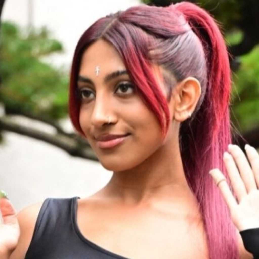 “HYBEのガールズグループ”KATSEYE ララ、同性愛者であることをカミングアウト「全く恥ずかしくない」