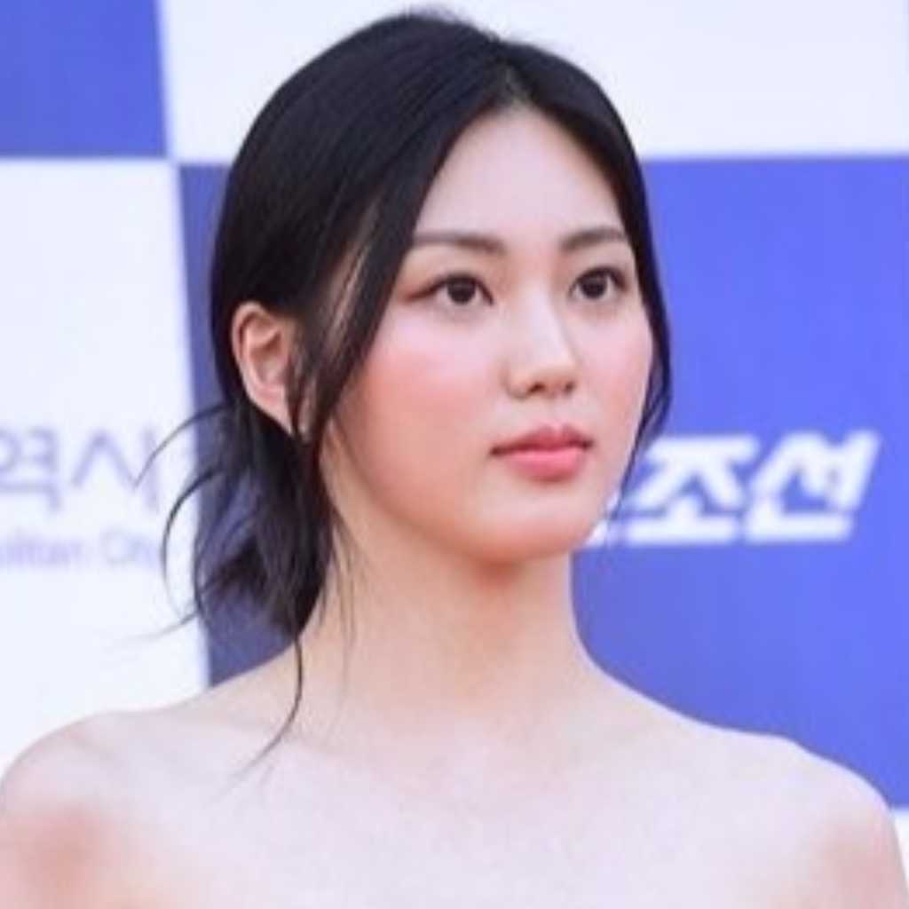 元CLC クォン・ウンビン、CUBEとの専属契約が終了…芸能界引退の報道に注目