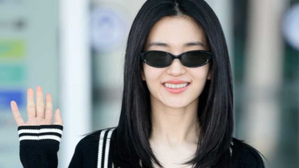 【PHOTO】キム・テリ、海外スケジュールのため出国