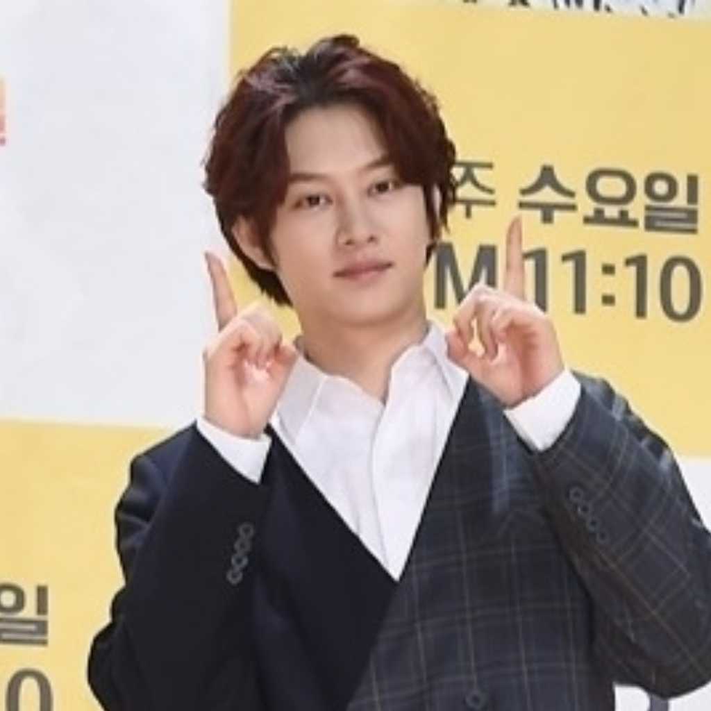 SUPER JUNIOR ヒチョル、後輩アイドルにまさかのお願い！？「僕たち『MAMA』に出ても大丈夫かな」