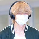 【PHOTO】BTSのV、海外スケジュールを終えてフランスから帰国（動画あり）