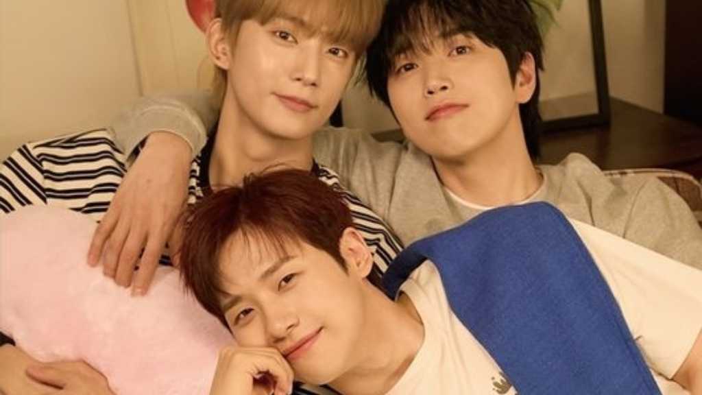 B1A4、デビュー14周年を迎えグラビアの表紙を飾る…爽やかな魅力とケミを披露