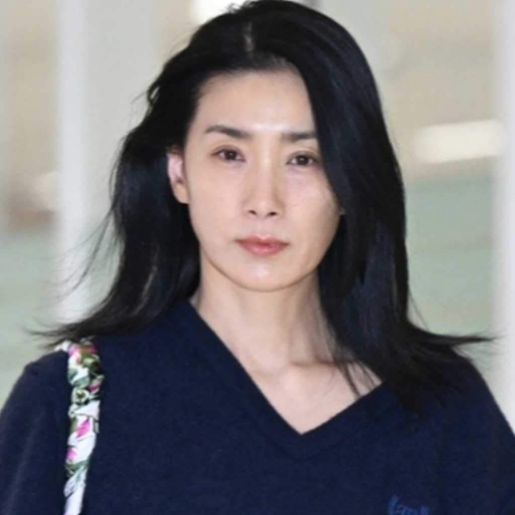 【PHOTO】キム・ソヒョン、ファッションショーを終えて韓国に到着