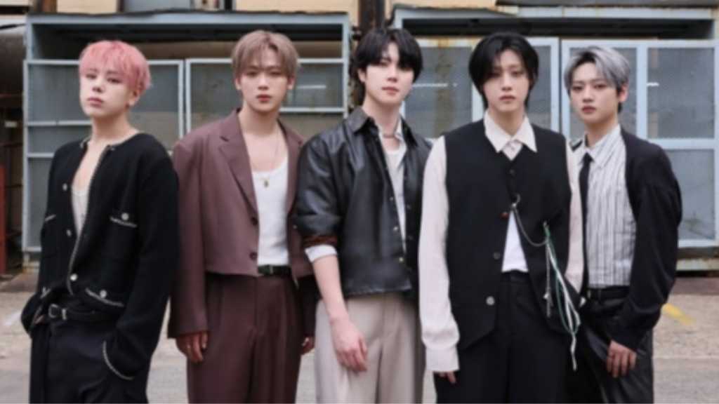 WEi、8thミニアルバム「Wonderland」コンセプトフォトを公開