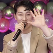 Apeace ソンホ、韓国からオンラインで…バースデーライブを開催！メンバーらもお祝いのため登場
