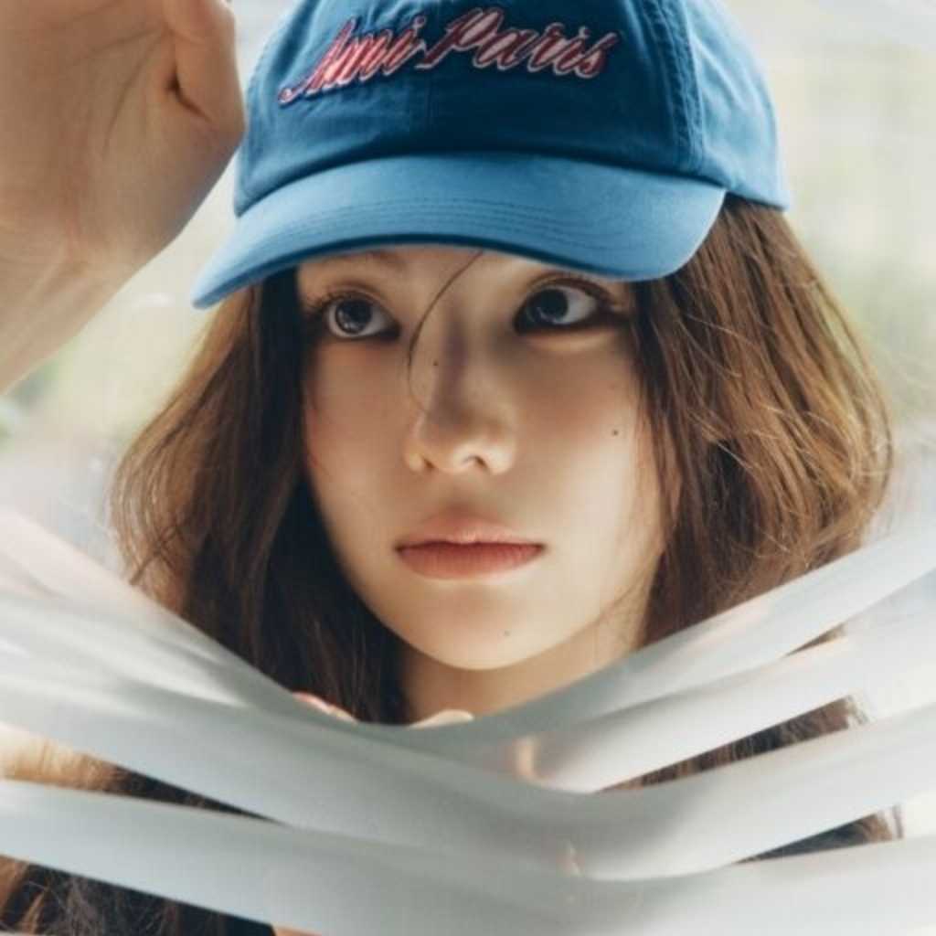 gugudan出身チョ・アラム「まだ自分だけの色を探しているところ…一つの色に決めつけたくない」