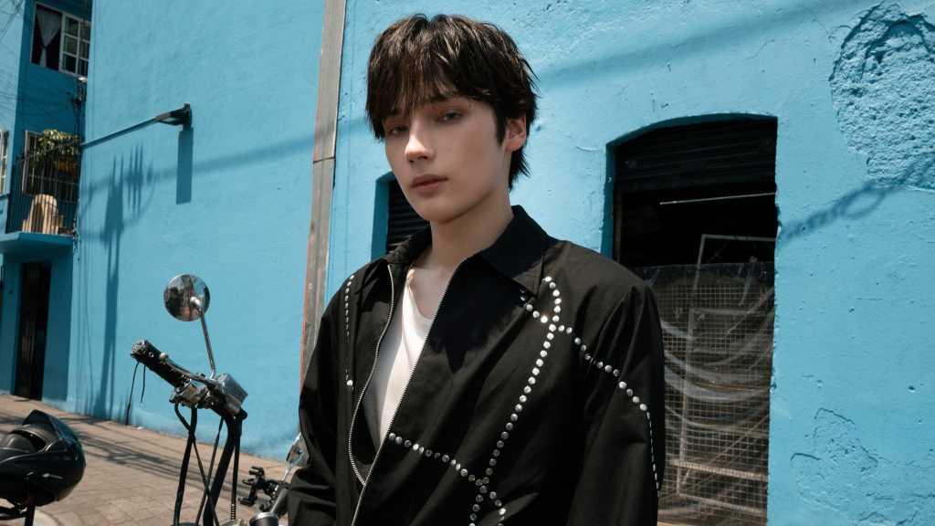 TXT ヒュニンカイ、女性を介抱する映像がSNSで拡散…熱愛説を自ら否定「多くの誤解を招いて申し訳ない」