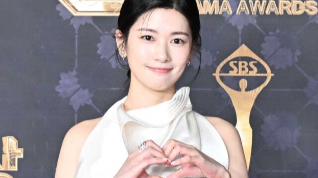 チョン・ソミン、日本旅行で必ず食べる“推しグルメ”とは？（動画あり）