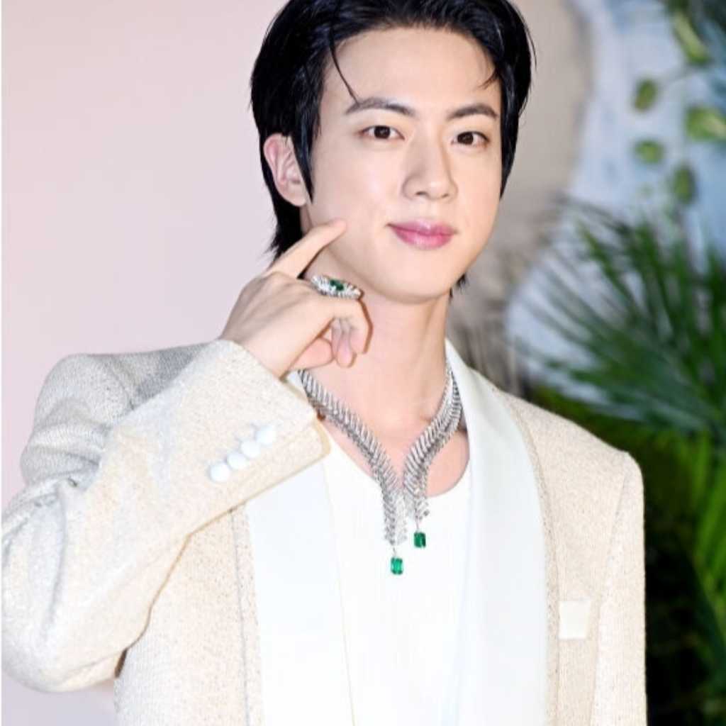 BTS ジン、韓国コンサートのプレゼントが話題！ユニークな文言に注目