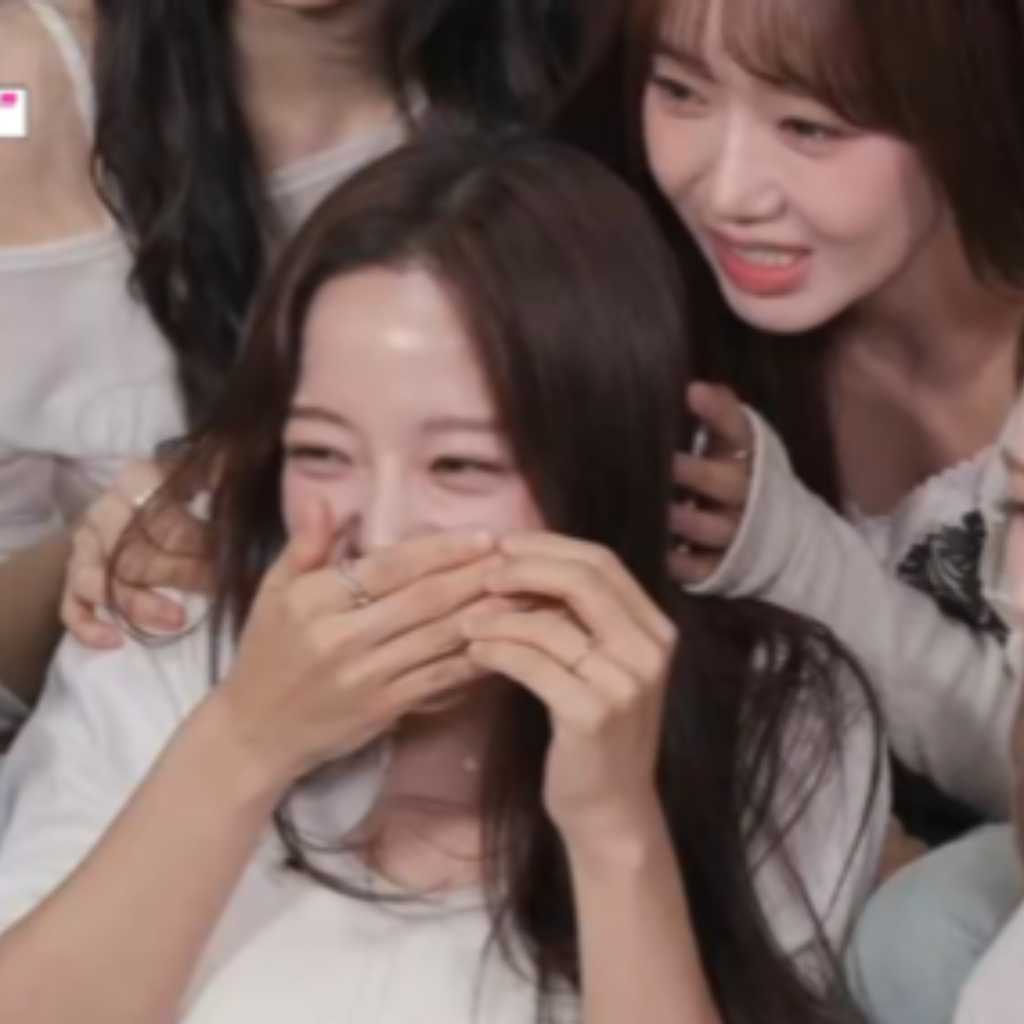 I.O.I、キム・セジョンのキスシーンに大騒ぎ「ちょっと恥ずかしい」（動画あり）