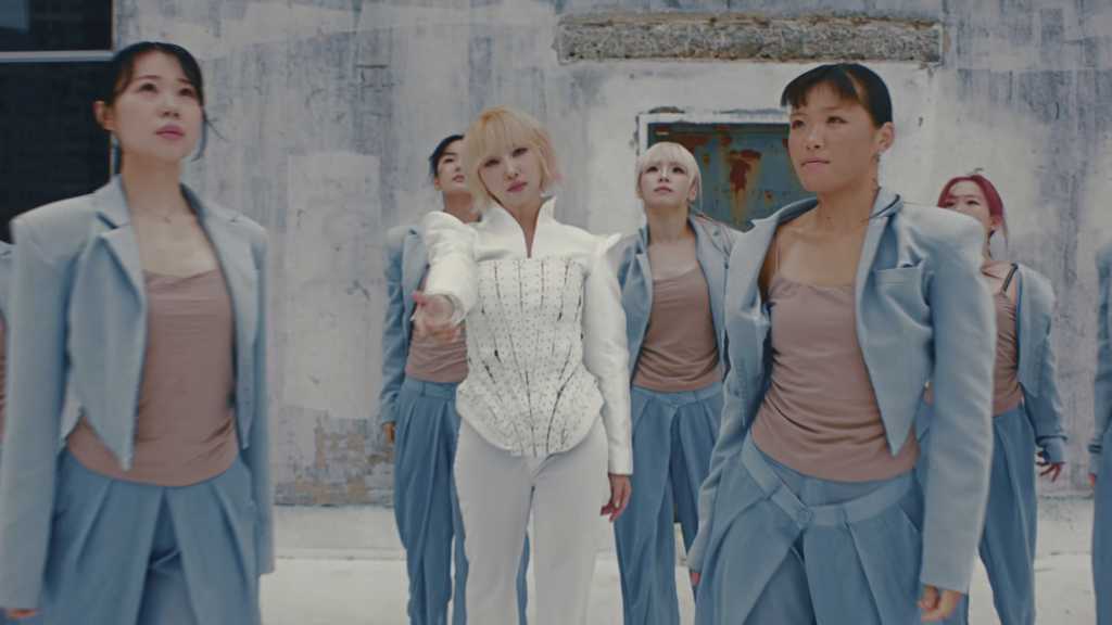 2NE1のMINZY、タイトル曲「CALLING」MV公開⋯手話を取り入れたポイントダンスに注目